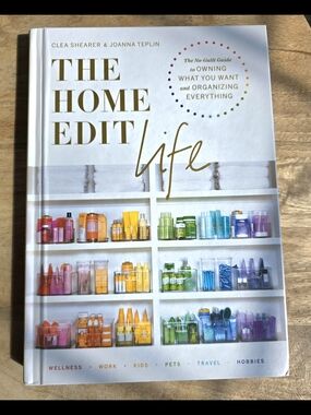The Home Edit Life - White Hardcover with Rainbow Organizing Accents